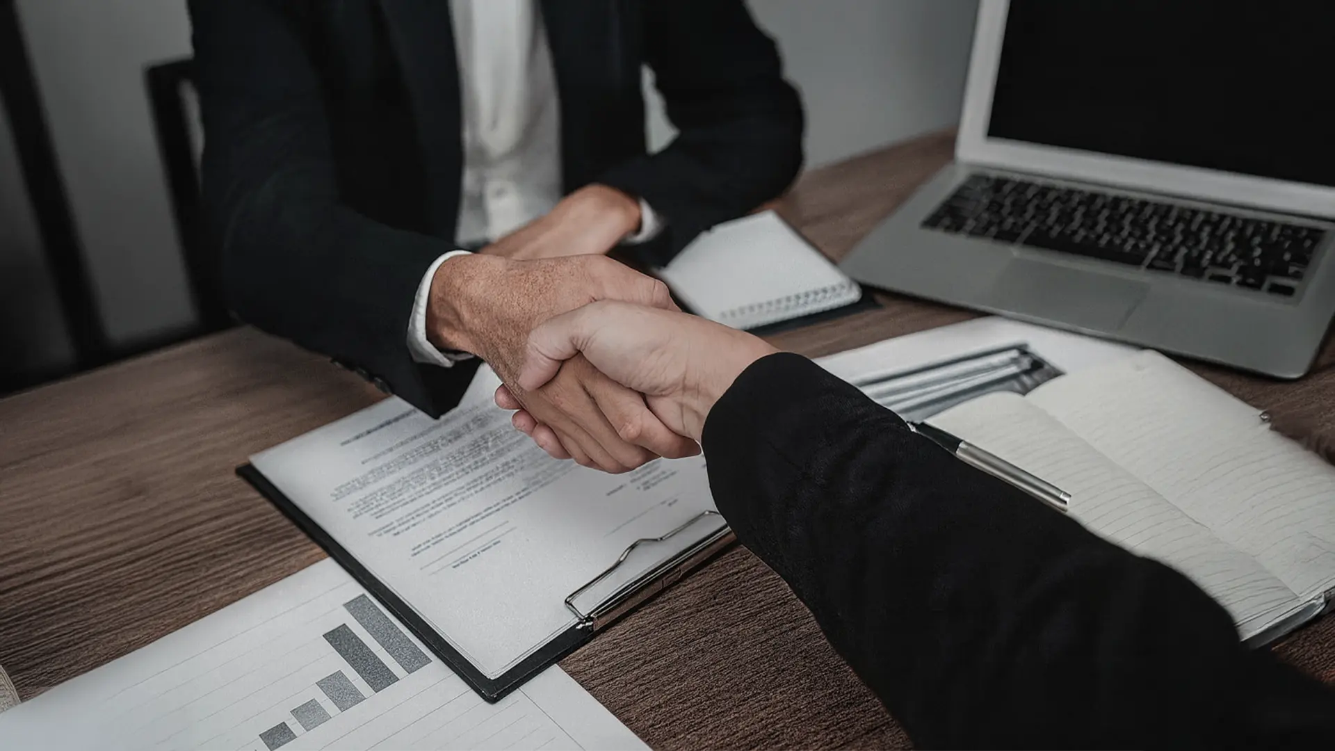 Corporate & Commercial Services